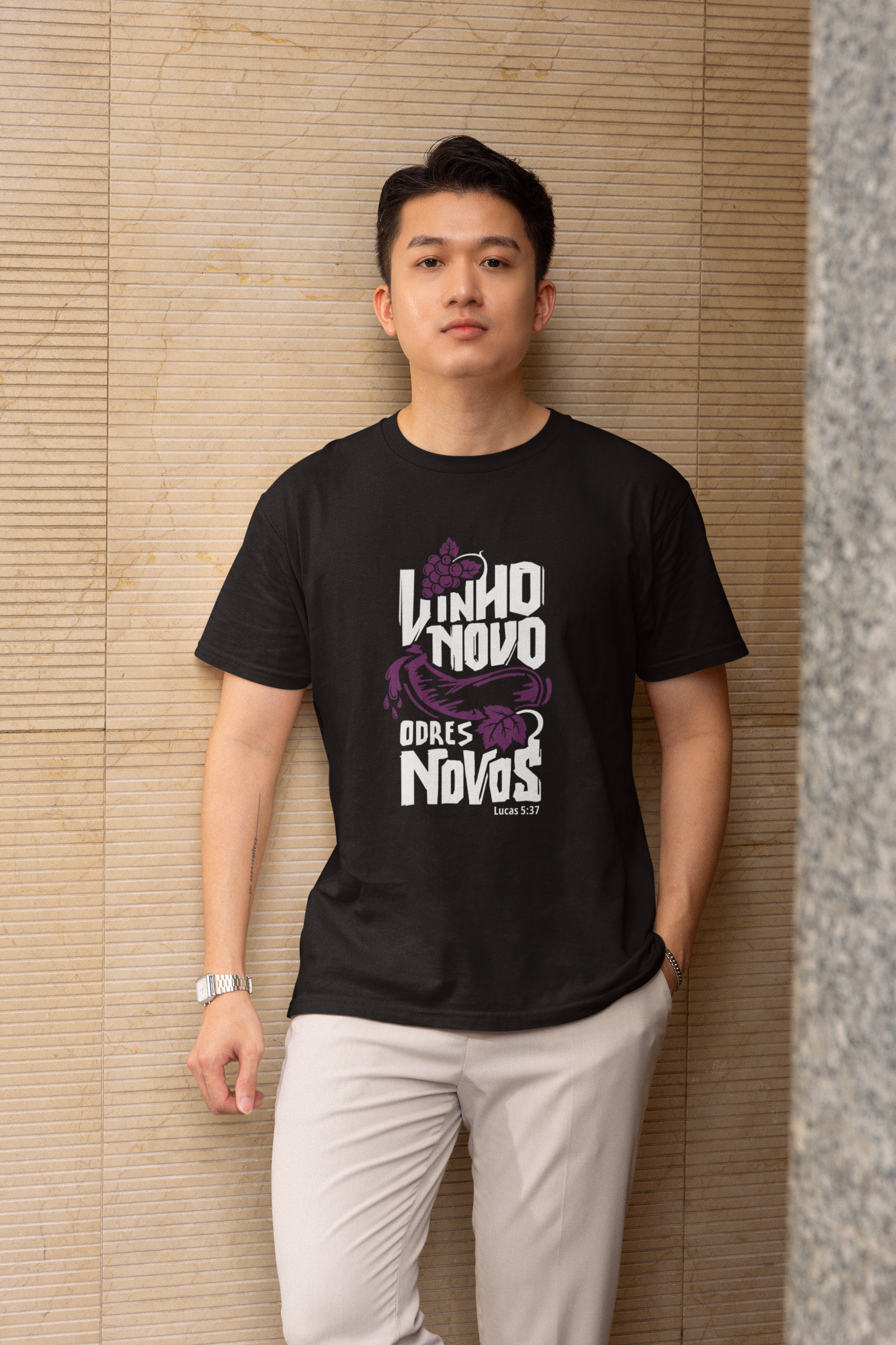 Camiseta Vinho Novo